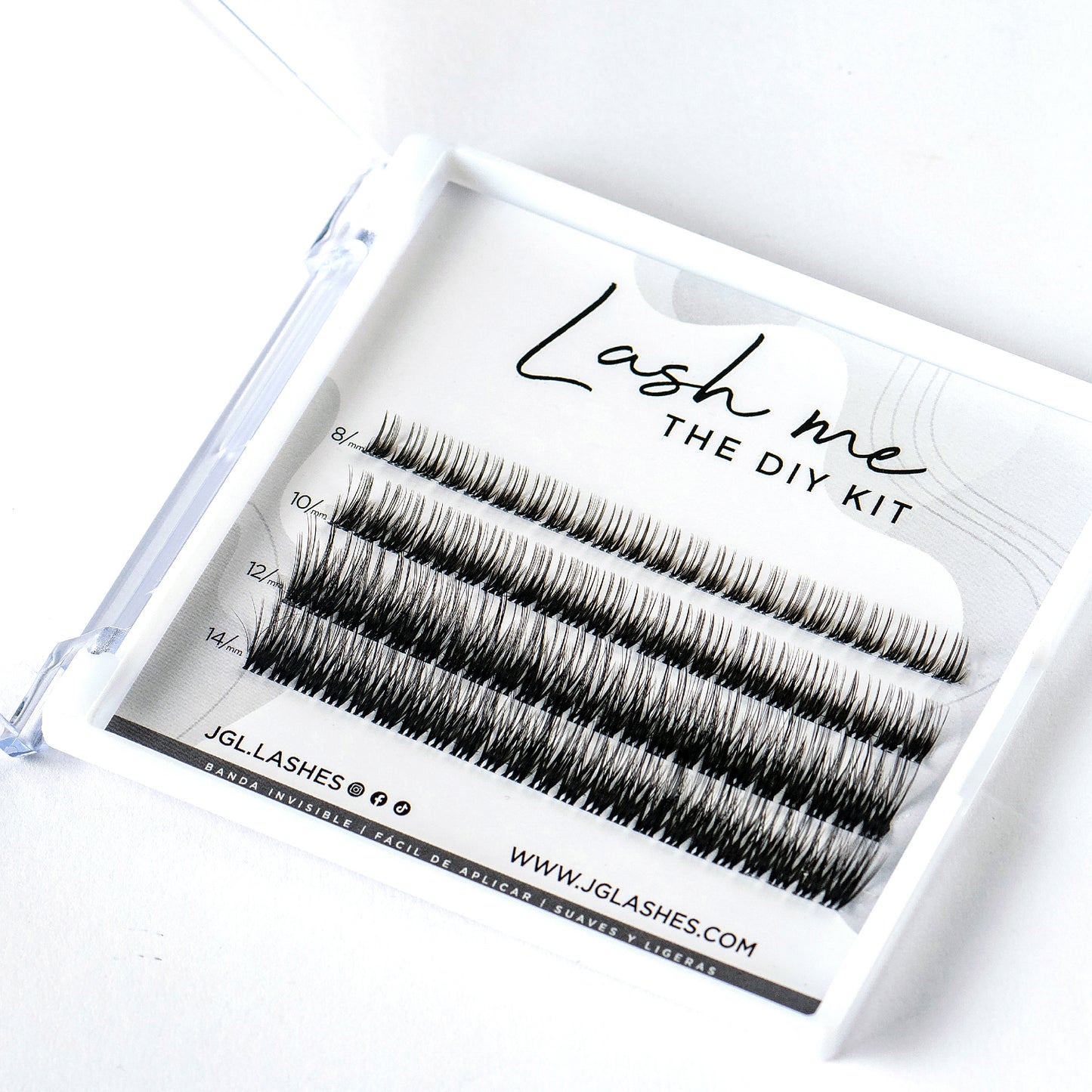 Lash me. The DIY Kit Volume