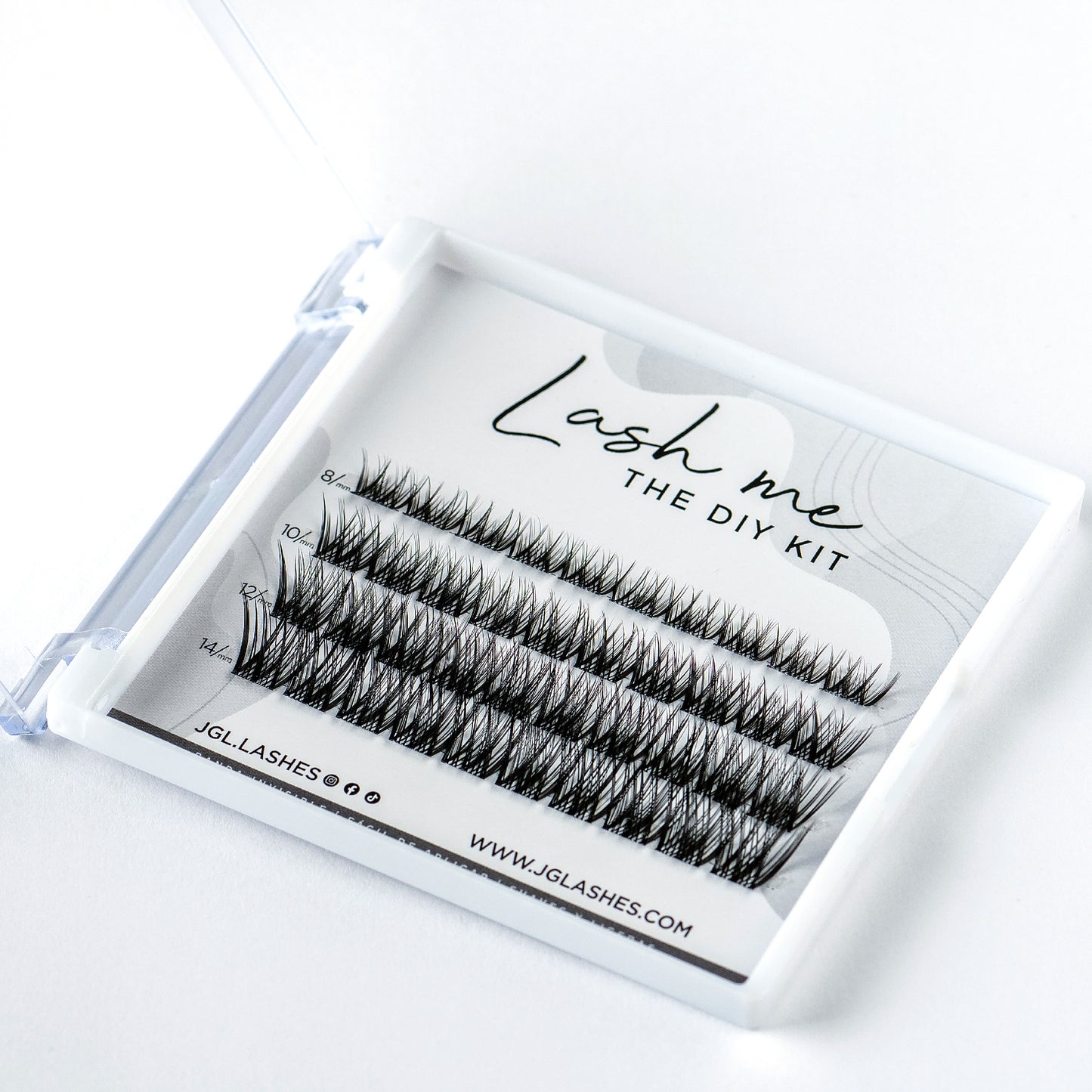 Lash me. The DIY Kit Wet