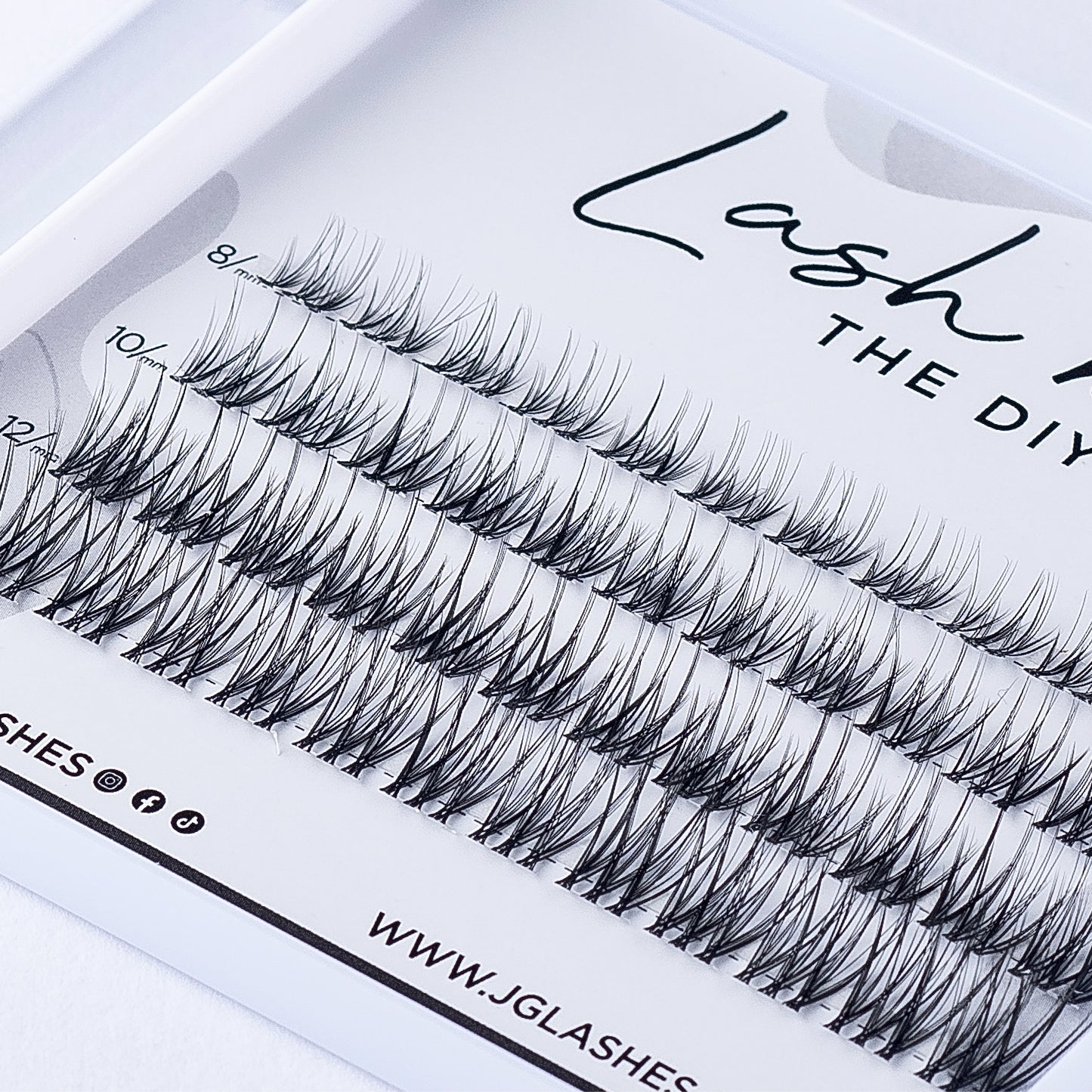Lash me. The DIY Kit Natural